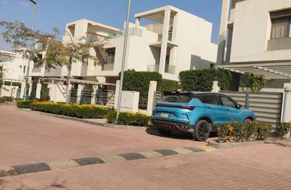 تاون هاوس - 3 - 5 للبيع في مون ريزيدنس - فيفث سكوير - التجمع الخامس - مدينة القاهرة الجديدة - القاهرة
