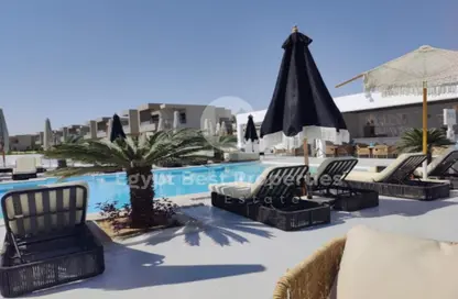 شاليه - 2 غرف نوم - 3 حمامات للبيع في ازها الساحل الشمالي - راس الحكمة - الساحل الشمالي