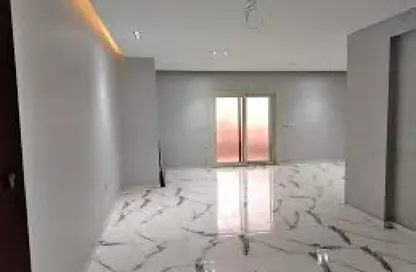 شقة - 3 غرف نوم - 2 حمامات للبيع في المنصورة - الدقهلية