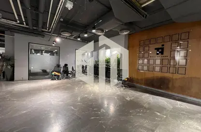 مساحات مكتبية - غرفة نوم - 1 حمام للايجار في شارع التسعين الجنوبي - التجمع الخامس - مدينة القاهرة الجديدة - القاهرة