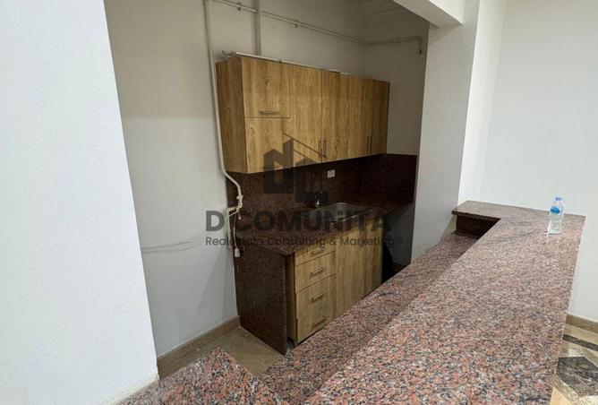 74042180 - Property Image 3