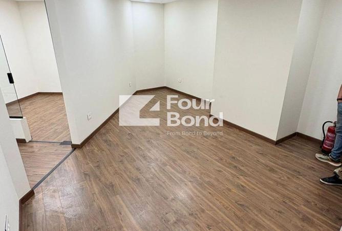 97727001 - Property Image 3