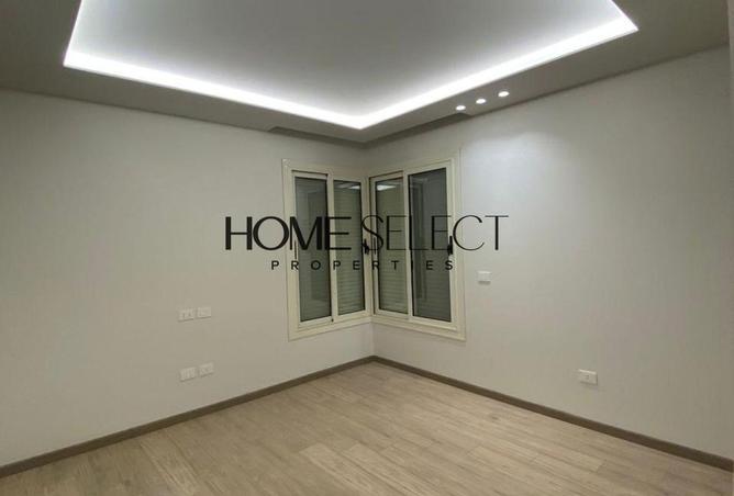 74045980 - Property Image 3