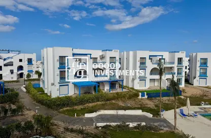 Chalet - 3 Bedrooms - 2 Bathrooms for sale in Mountain View - Ras Al Hekma - North Coast