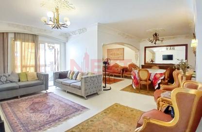 Apartment - 3 Bedrooms - 1 Bathroom for sale in Sidi Beshr Mosque St. - Sidi Beshr - Hay Awal El Montazah - Alexandria