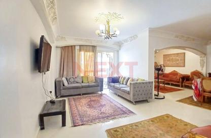 Apartment - 3 Bedrooms - 1 Bathroom for sale in Sidi Beshr Mosque St. - Sidi Beshr - Hay Awal El Montazah - Alexandria