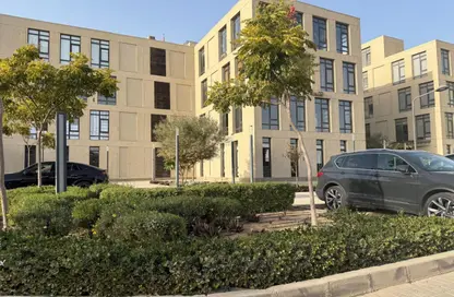 Whole Building - Studio - 4 Bathrooms for sale in District 5 - 5th Settlement Compounds - The 5th Settlement - New Cairo City - Cairo