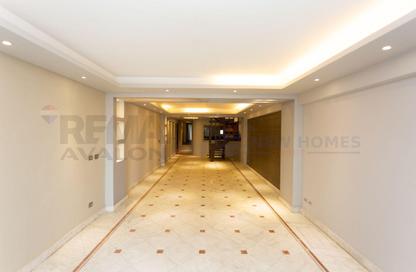 Duplex - 7 Bedrooms - 5 Bathrooms for sale in Smouha - Hay Sharq - Alexandria