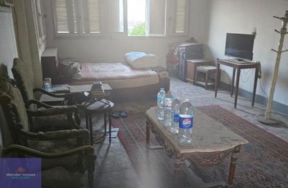 Apartment - 4 Bedrooms - 2 Bathrooms for sale in Street 6 - Maadi - Hay El Maadi - Cairo