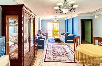 Apartment - 2 Bedrooms - 1 Bathroom for sale in Winget st. - Bolkly - Hay Sharq - Alexandria