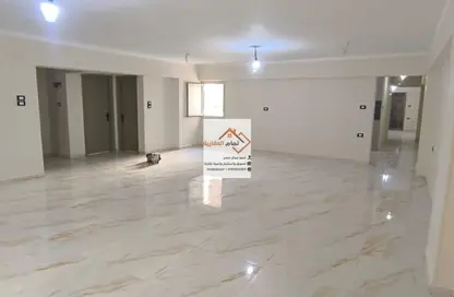 شقة - 4 غرف نوم - 2 حمامات للبيع في مدينة أسيوط - أسيوط