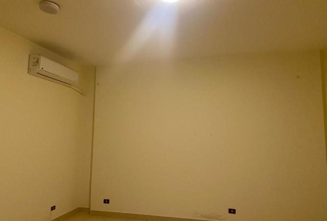 77058377 - Property Main Image