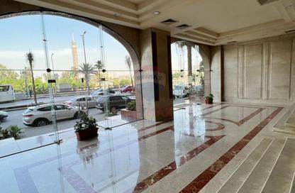 شقة - 4 غرف نوم - 3 حمامات للبيع في شارع النيل - الدقي - الجيزة