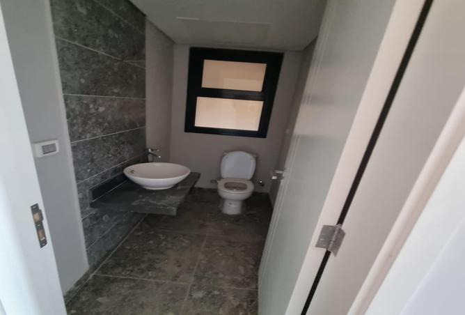 57136689 - Property Image 2