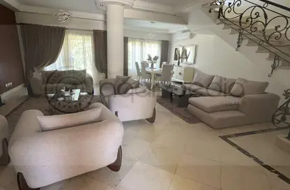 تاون هاوس - 5 غرف نوم - 5 حمامات للايجار في مينا ريزيدنس - المستثمرين الجنوبية - مدينة القاهرة الجديدة - القاهرة
