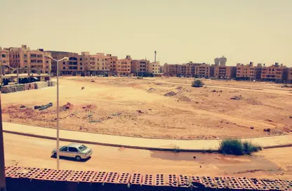 Apartment - 4 Bedrooms - 3 Bathrooms for sale in 4th Neighborhood - 5th Area - Shorouk City - Cairo