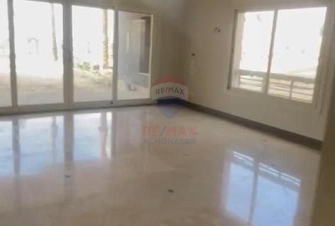 8702433 - Property Image 2