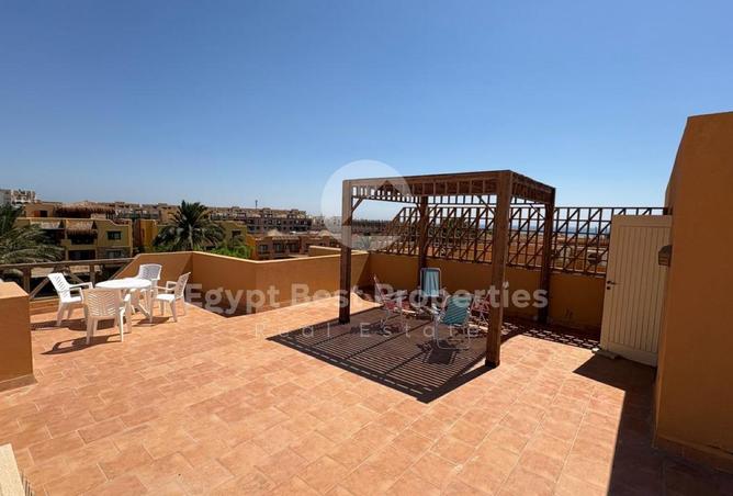 98010558 - Property Image 3