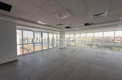 Office Space - Studio - 4 Bathrooms for rent in South Gate Mall - South Teseen St. - The 5th Settlement - New Cairo City - Cairo