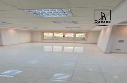 Office Space - 3 Bedrooms - 2 Bathrooms for rent in Zaker Hussein St. - Al Hadiqah Al Dawliyah - 7th District - Nasr City - Cairo