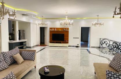 Whole Building - 7+ - 7 for sale in Royal City - Sheikh Zayed Compounds - Sheikh Zayed City - Giza