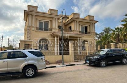 Villa - 5 - 5 for sale in Fountain Park - 5th Settlement Compounds - The 5th Settlement - New Cairo City - Cairo