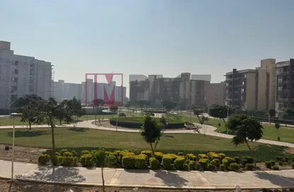 شقة - 3 غرف نوم - 2 حمامات للبيع في مدينة وصال - كمبوندات الشروق - مدينة الشروق - القاهرة