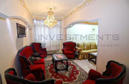 شقة - 2 غرف نوم - 2 حمامات للبيع في شارع شعراوي - لوران - حي شرق - الاسكندرية