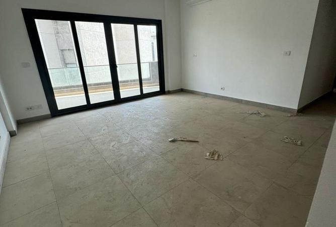 52442787 - صورة العقار 2