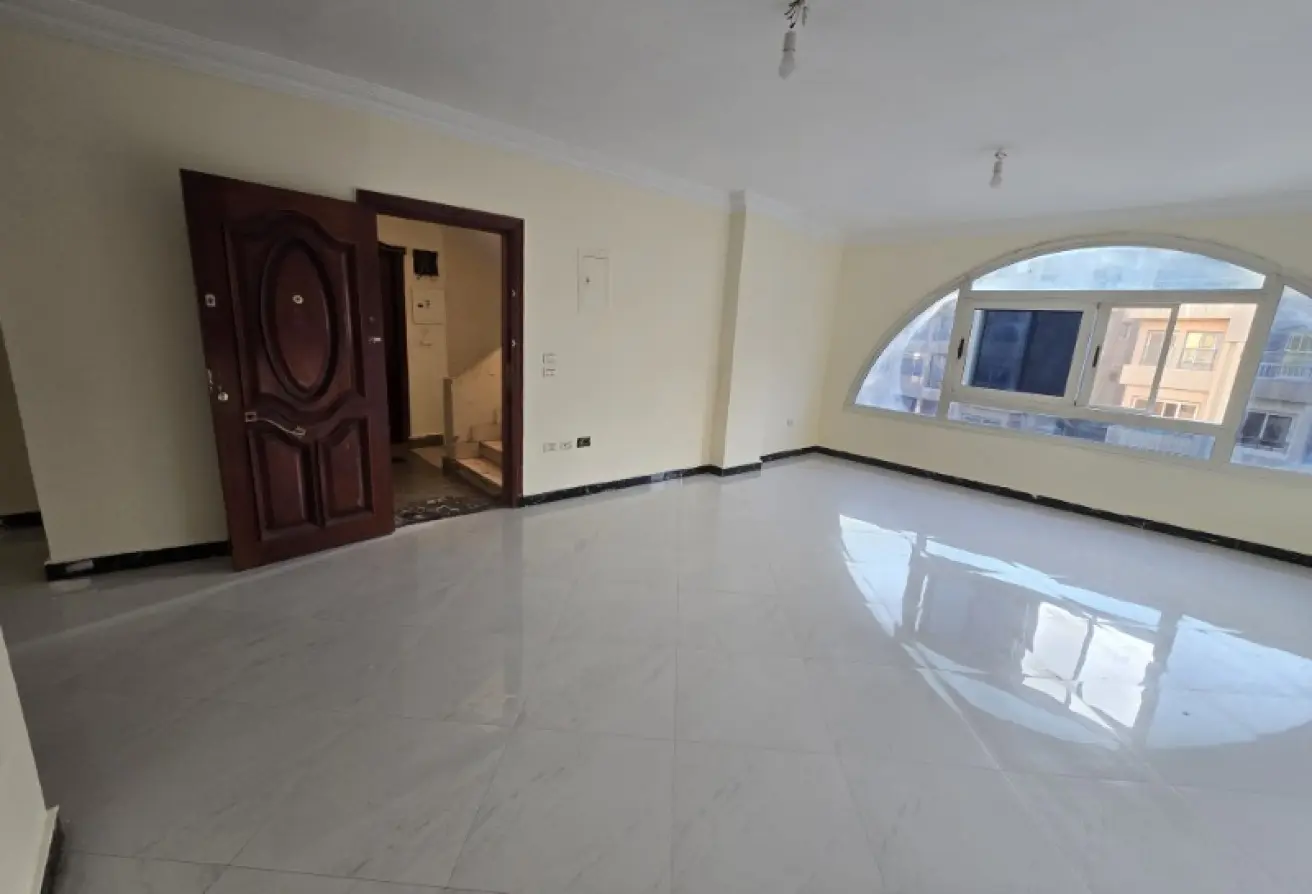 111893941 - الصورة الرئيسية للعقار