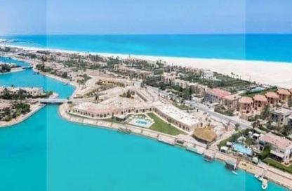 Chalet - 2 Bedrooms - 2 Bathrooms for sale in Marina 5 - Marina - Al Alamein - North Coast