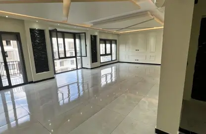 Duplex - 3 Bedrooms - 3 Bathrooms for rent in Eastown - 5th Settlement Compounds - The 5th Settlement - New Cairo City - Cairo