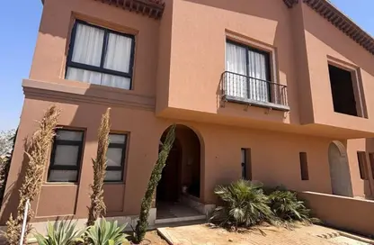 Townhouse - 3 Bedrooms - 3 Bathrooms for sale in Village West - Sheikh Zayed Compounds - Sheikh Zayed City - Giza