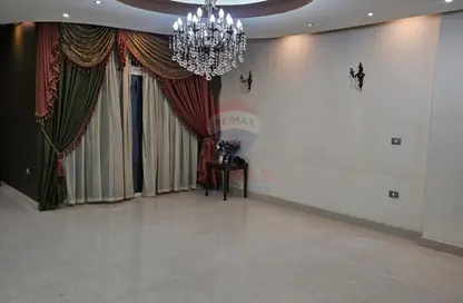 Apartment - 4 Bedrooms - 3 Bathrooms for rent in Touristic Zone 4 - Touristic Zone - Al Motamayez District - 6 October City - Giza Apartment - 4 Bedrooms - 3 Bathrooms for rent in Touristic Zone 4 - Touristic Zone - Al Motamayez District - 6 October City - Giza