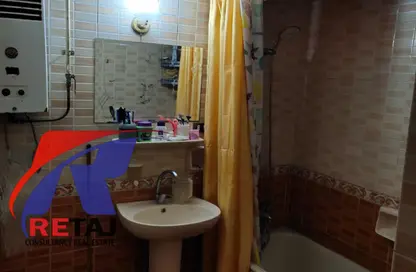 شقة - 3 غرف نوم - 1 حمام للبيع في شارع عطيه الصوالحي - المنطقة الثامنة - مدينة نصر - القاهرة