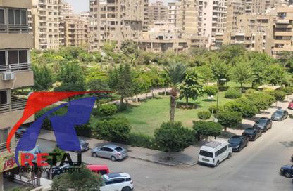 شقة - 3 غرف نوم - 1 حمام للبيع في شارع عطيه الصوالحي - المنطقة الثامنة - مدينة نصر - القاهرة