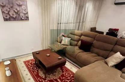 شقة - 3 غرف نوم - 2 حمامات للايجار في B12 - مدينتي - القاهرة