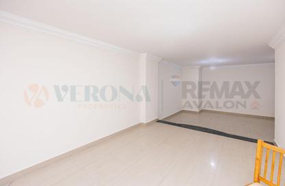Office Space - Studio - 1 Bathroom for sale in Kamal Eldin Salah St. - Smouha - Hay Sharq - Alexandria