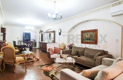 Apartment - 3 Bedrooms - 2 Bathrooms for sale in Smouha - Hay Sharq - Alexandria