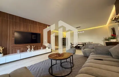 شقة - 3 غرف نوم - 3 حمامات للايجار في ميفيدا - كمبوندات التجمع الخامس - التجمع الخامس - مدينة القاهرة الجديدة - القاهرة