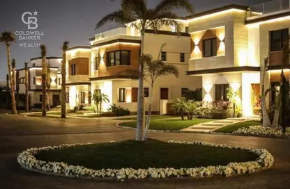 Townhouse - 4 Bedrooms - 5 Bathrooms for sale in Azzar - 5th Settlement Compounds - The 5th Settlement - New Cairo City - Cairo