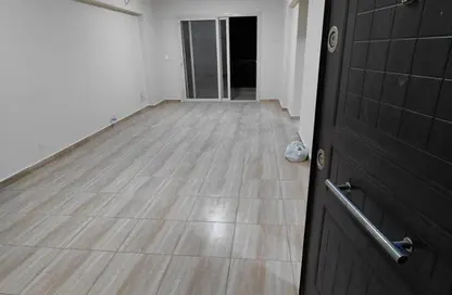Apartment - 2 Bedrooms - 1 Bathroom for rent in Capital East - Nasr City Compounds - Nasr City - Cairo