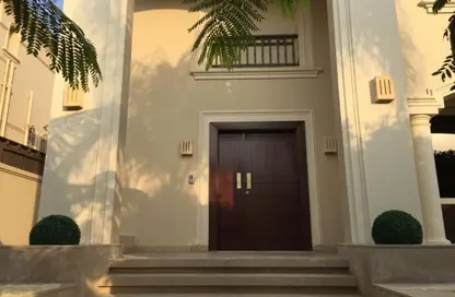 فيلا - 4 غرف نوم - 6 حمامات للبيع في الباتيو 2 - المستثمرين الشمالية - مدينة القاهرة الجديدة - القاهرة