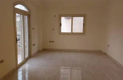 شقة - 5 غرف نوم - 2 حمامات للايجار في شارع 20 - الحي الثاني - التجمع الخامس - مدينة القاهرة الجديدة - القاهرة