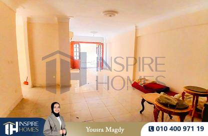 Apartment - 2 Bedrooms - 1 Bathroom for sale in Smouha - Hay Sharq - Alexandria