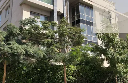 Apartment - 3 Bedrooms - 3 Bathrooms for sale in Galleria Moon Valley - South Investors Area - New Cairo City - Cairo