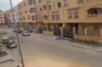 Apartment - 2 Bedrooms - 1 Bathroom for sale in Mohamed Naguib Axis - Abou El Houl - New Cairo City - Cairo