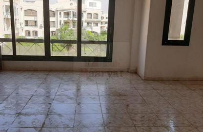 شقة - 3 غرف نوم - 2 حمامات للبيع في شارع زيزينيا - المستثمرين الجنوبية - مدينة القاهرة الجديدة - القاهرة