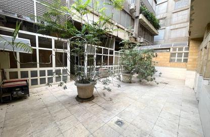 طابق كامل - استوديو - 2 حمامات للايجار في شارع المساحه - الدقي - الجيزة