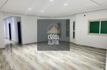 Office Space - 3 Bedrooms - 2 Bathrooms for rent in Al Narges 2 - Al Narges - New Cairo City - Cairo